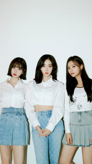 VIVIZ members Eunha, SinB, and Umji posing against a white background