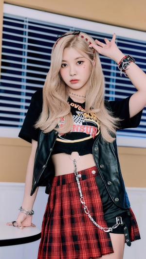 Kep1er's Kim Dayeon in a punk-inspired outfit