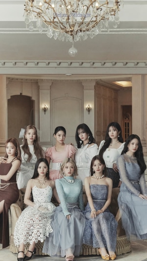 Fromis 9 group photo