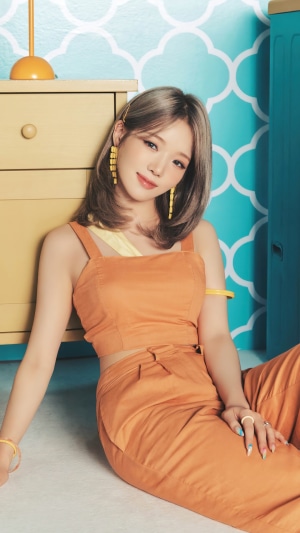 Jisun from Fromis 9