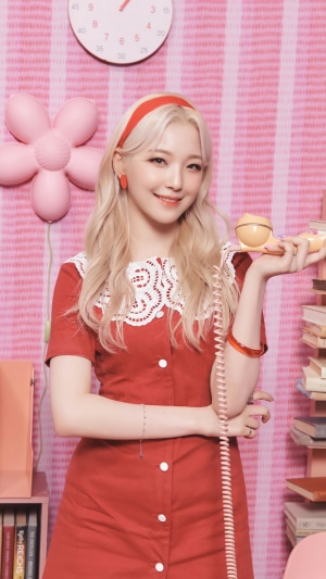 Jiheon from Fromis 9