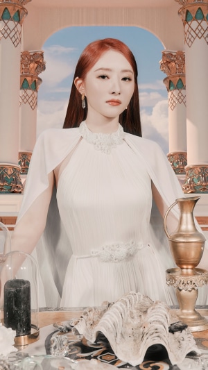 SuA from Dreamcatcher in white dress