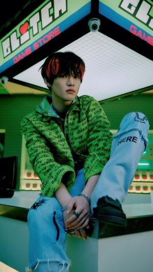 Chenle from NCT DREAM Glitch Mode