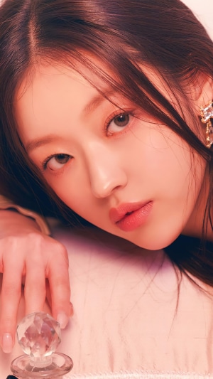 YooA from Oh My Girl, Real Love concept