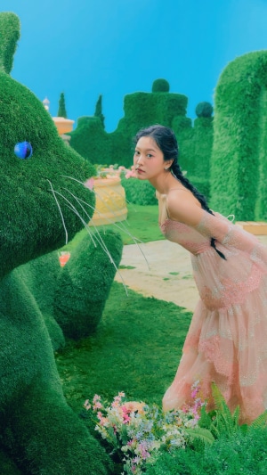 Yeri from Red Velvet in a garden