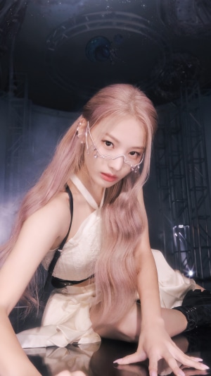 Jinni from NMIXX