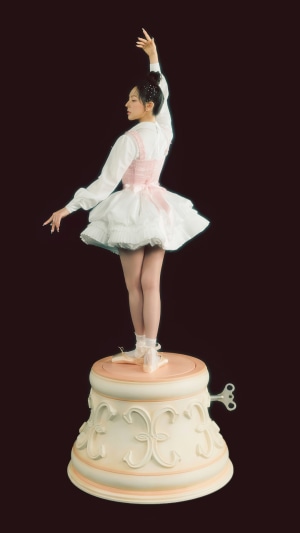 Wendy from Red Velvet as a music box ballerina