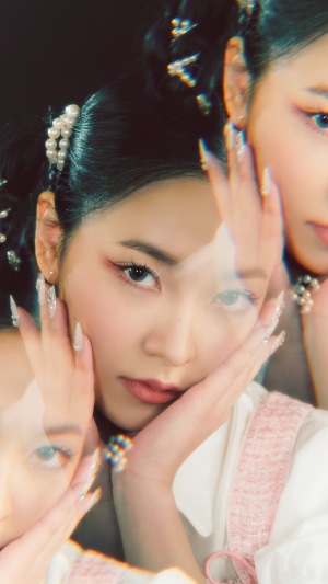 Yeri Kim Ye-rim from Red Velvet Feel My Rhythm