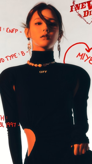 Miyeon from (G)I-DLE