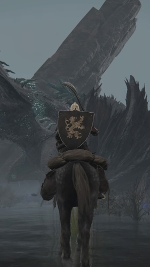 Knight on horseback in Elden Ring facing a dragon