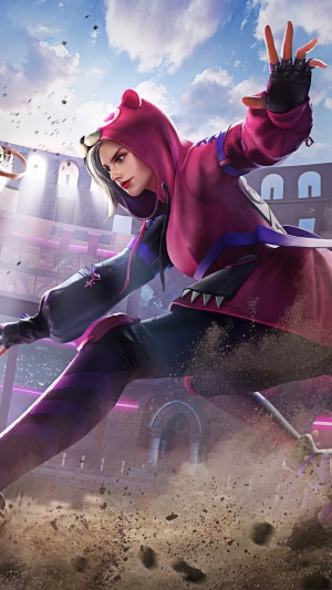 Woman in pink bear hoodie in Free Fire arena
