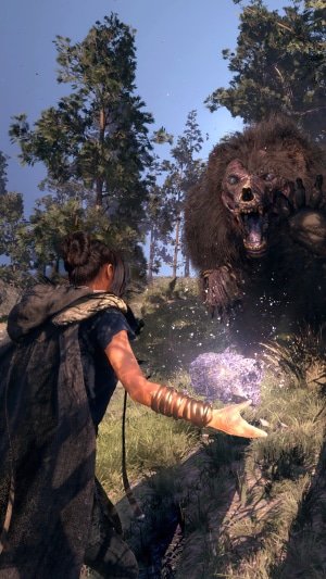 Frey from Forspoken fights a monster