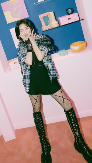 Jihyo from TWICE in 'The Feels' concept