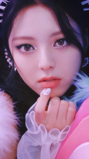 Yuna from ITZY