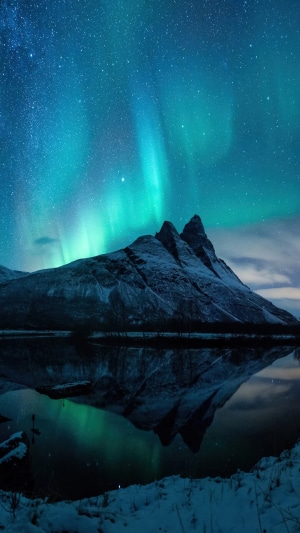 Aurora Borealis, Northern Lights, Starry, Stars, Mountain, Scenery HD ...