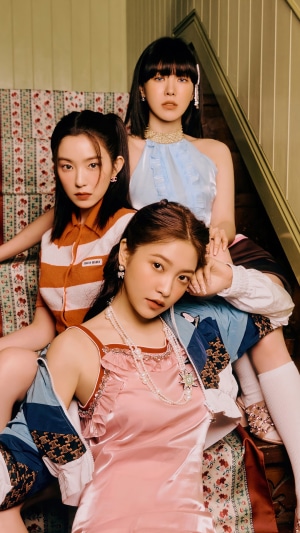 Red Velvet Irene, Wendy, and Yeri posing on stairs