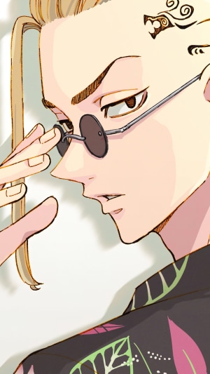 Ken Ryuguji from Tokyo Revengers wearing sunglasses