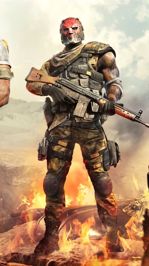 Soldier with rifle in Call of Duty Warzone