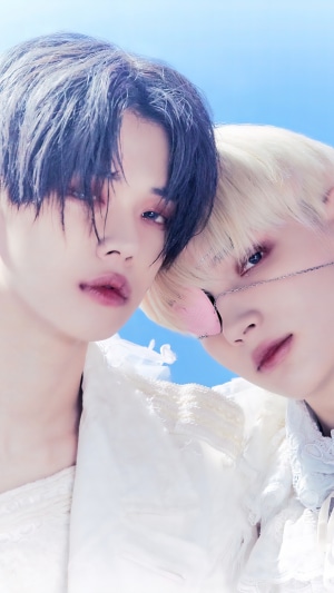 Yeonjun and Soobin from TXT