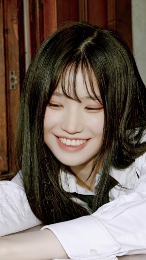 Song Ha Young from Fromis 9