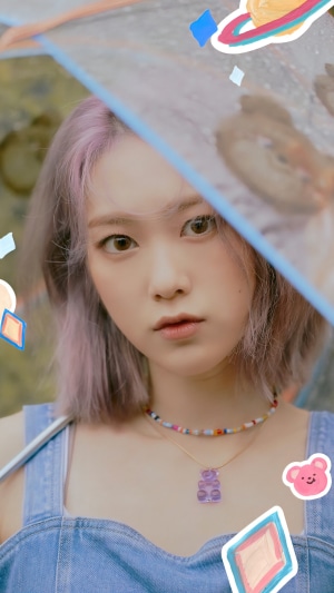 Kim Ji Ho from Oh My Girl Dun Dun Dance