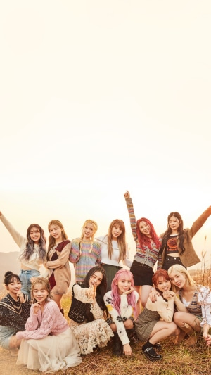 IZONE Kpop Girls Group Photo