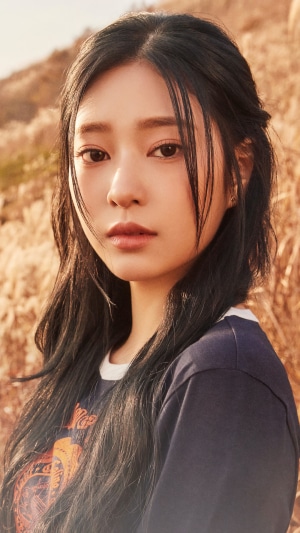 Kim Min Ju from IZONE