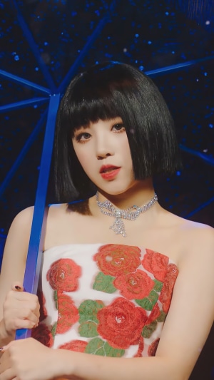 Song Yuqi from GIDLE