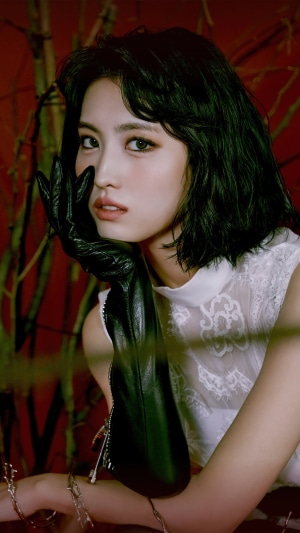 Momo from TWICE in Cry For Me concept
