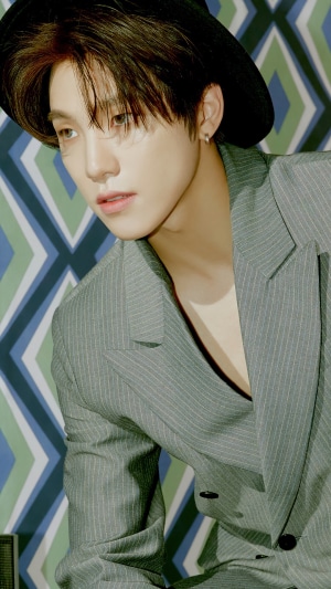 Dino Lee Chan from Seventeen