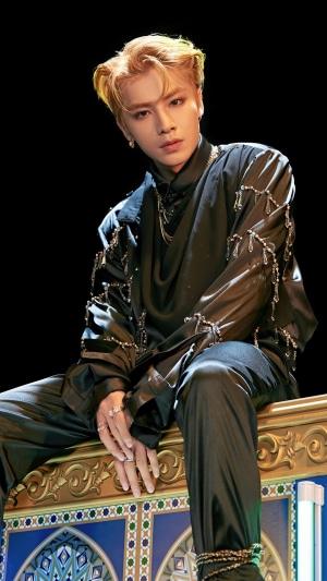 Xiaojun from NCT U