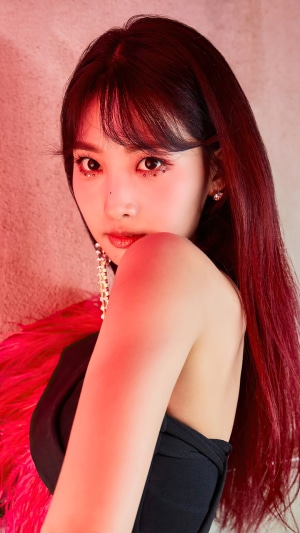 Sihyeon from EVERGLOW