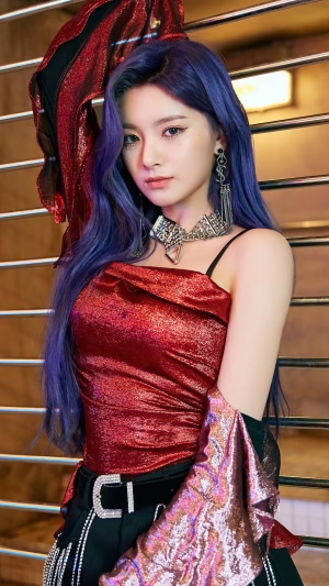 Yiren from EVERGLOW