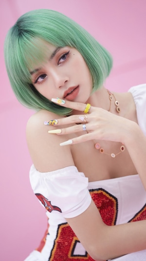 Lalisa Manoban of BLACKPINK with Green Hair