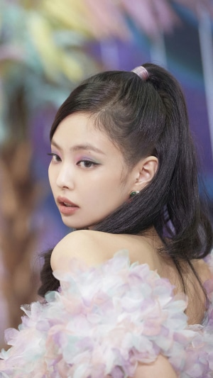 Jennie from BLACKPINK with pastel fluffy dress