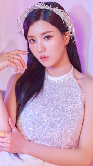 Kwon Eun Bi from IZONE
