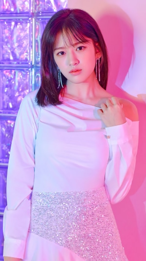 Ahn Yujin from IZONE