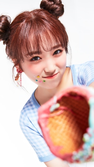 Yabuki Nako from IZONE