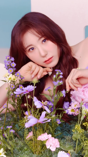 Lee Chaeyeon from IZONE with flowers