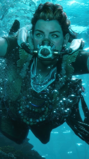 Aloy from Horizon Forbidden West underwater