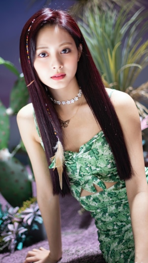 Tzuyu of TWICE in Green Floral Outfit