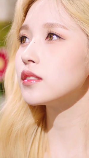 Mina Myoui from TWICE Kpop