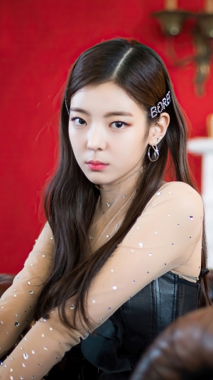Lia from ITZY in Stylish Outfit