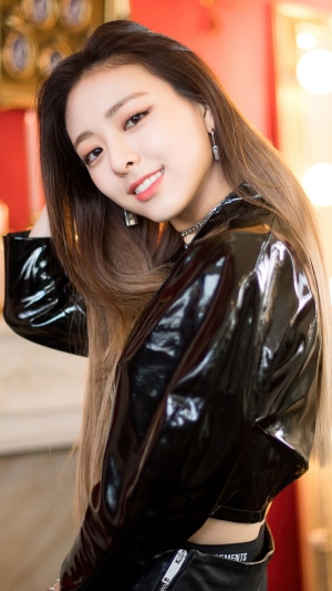 Yuna from ITZY