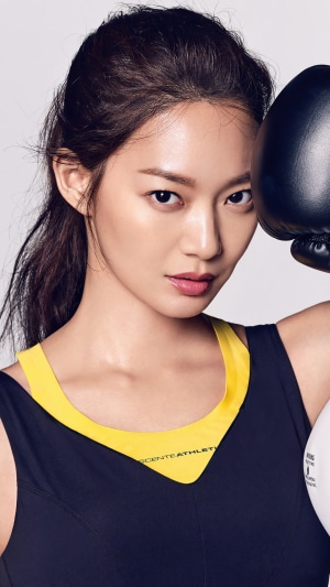 Shin Min A wearing workout clothes and boxing gloves