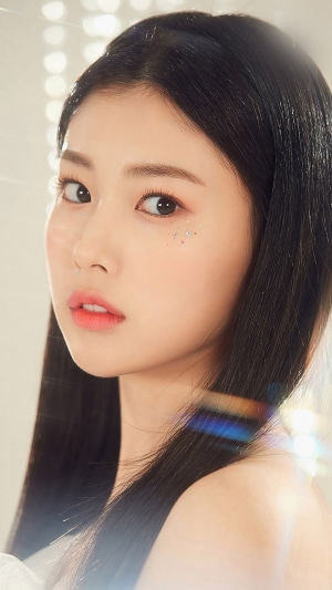 Kang Hye Won from IZONE