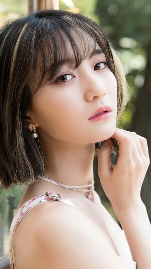 Binnie from Oh My Girl
