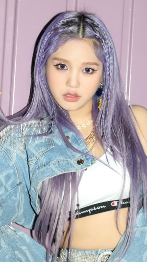 Mimi from Oh My Girl