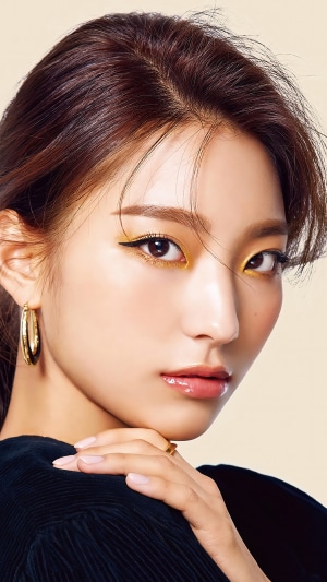 Lee Sae rom from Fromis 9