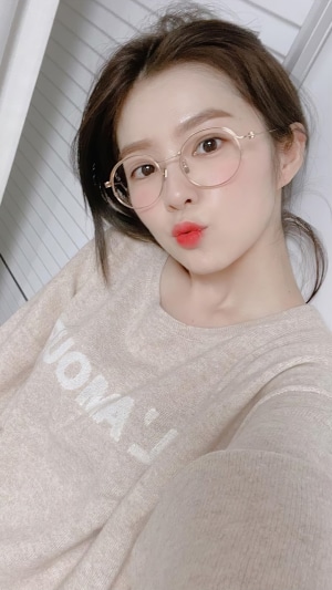 Irene from Red Velvet wearing glasses